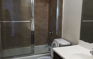 2 beds, 1 bath, $3,300, Unit 303