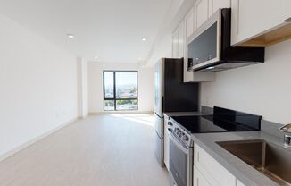Studio, 1 bath, 390 sqft, $2,195, Unit 345 6th St, Unit 702