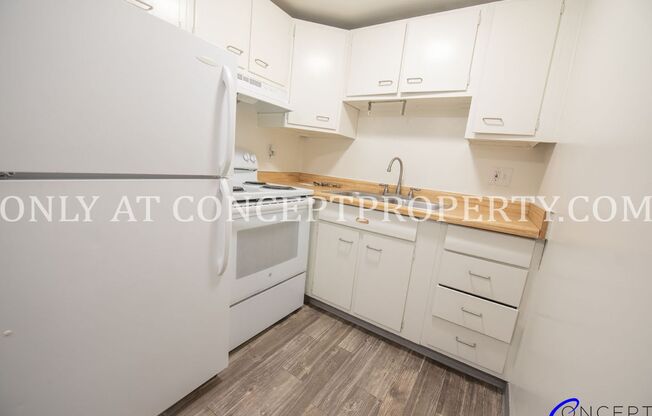 2 beds, 1 bath, 700 sqft, $1,199, Unit 22