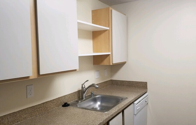 1 bed, 1 bath, 750 sqft, $1,450, Unit C104