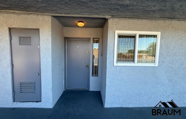 2 beds, 1 bath, 900 sqft, $2,295, Unit 7