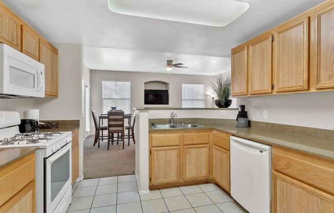 2 beds, 2 baths, $1,895
