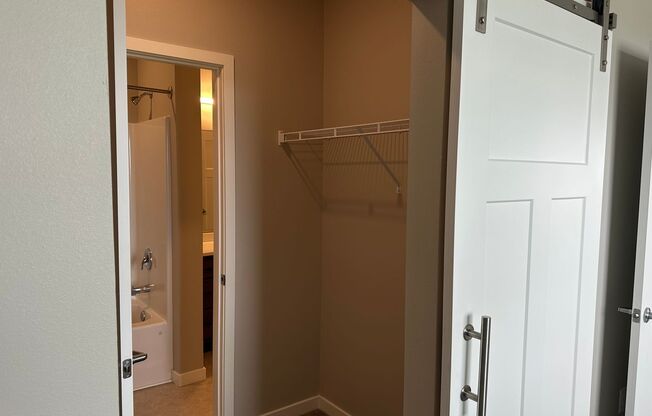 2 beds, 2 baths, 1,070 sqft, $1,495, Unit 204