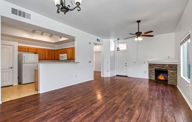 *MOVE-IN READY* LOWER LEVEL 2-BEDROOM 2-BATH CONDO!