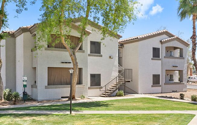 2 beds, 2 baths, $1,575, Unit 221