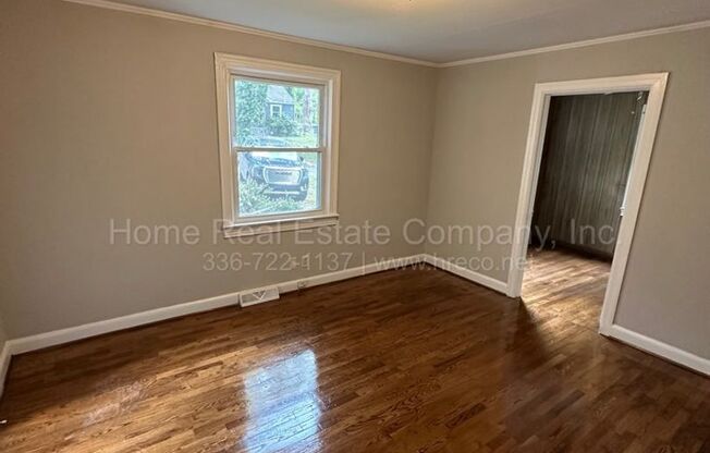 3 beds, 1 bath, $1,195