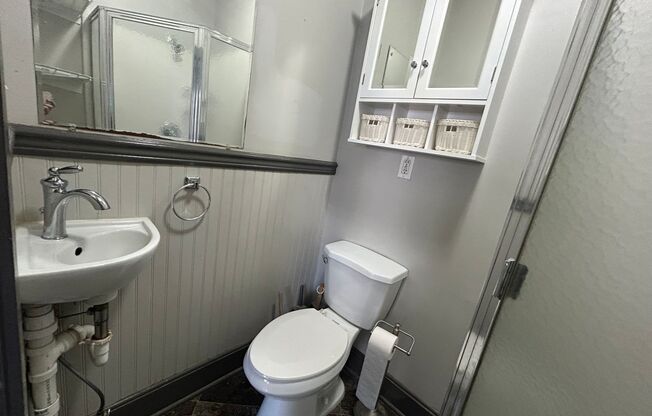 Studio, 1 bath, $875