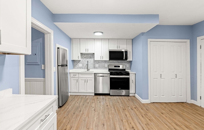 526 E 5 ST