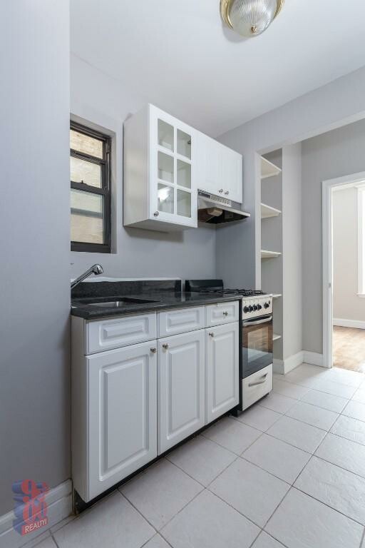 214 E 25th St EW