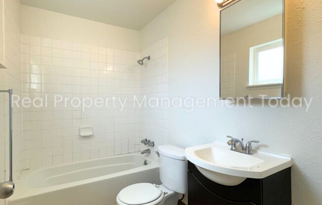 1 bed, 1 bath, 459 sqft, $1,265, Unit Unit 12