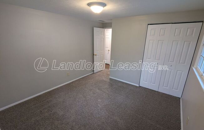 3 beds, 1 bath, $1,295