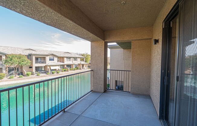 3 beds, 2 baths, $2,200, Unit # 2086