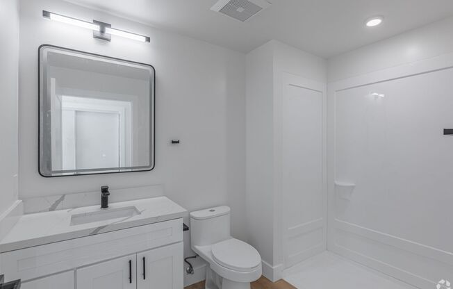 2 beds, 2 baths, 1,033 sqft, $3,025, Unit 408