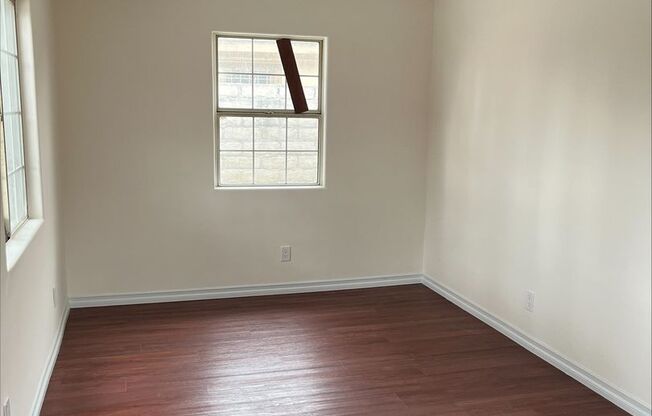 1151 AND 1153 E 88 PL