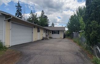 3142 E 31st