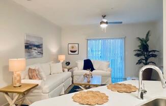 living room at Mainstreet Apartments, Clearwater, FL, 33756