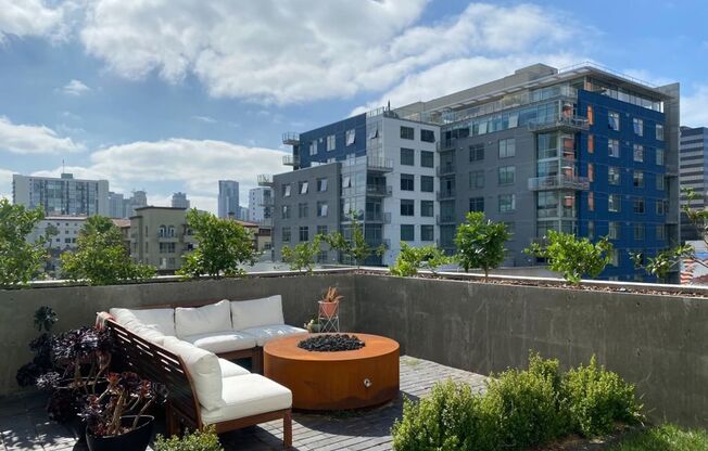 3 beds, 3.5 baths, 3,300 sqft, $12,450, Unit Townhome “The Cube”