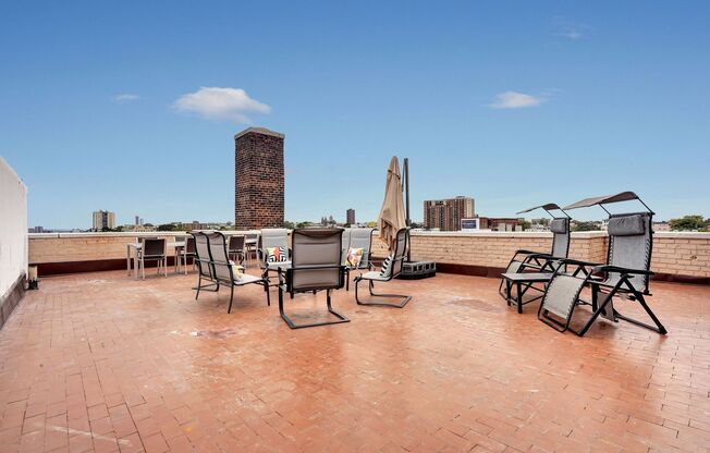 1 bed, 1 bath, $2,700, Unit 4G
