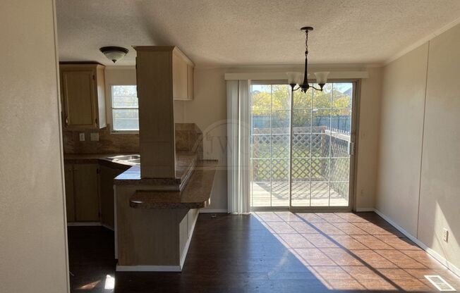 3 beds, 2 baths, $1,195