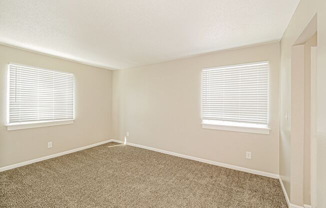 3 beds, 2 baths, 1,127 sqft, $1,595