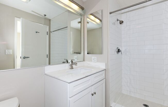 2 beds, 2 baths, 920 sqft, $3,095, Unit 303