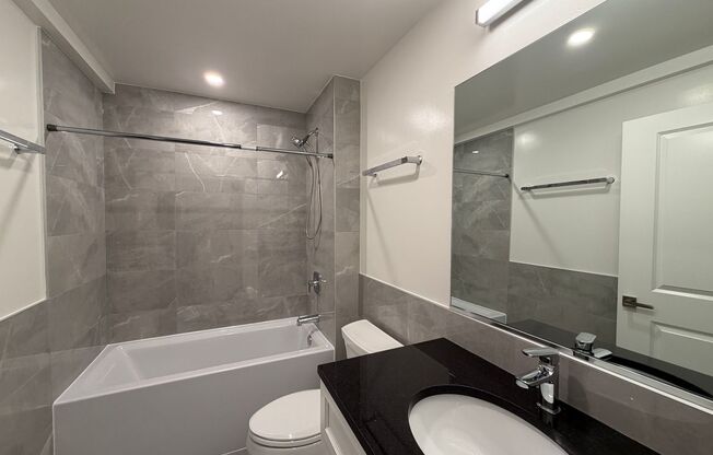 2 beds, 2 baths, 908 sqft, $3,700, Unit 952-402