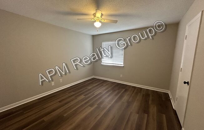 2 beds, 1.5 baths, $1,250