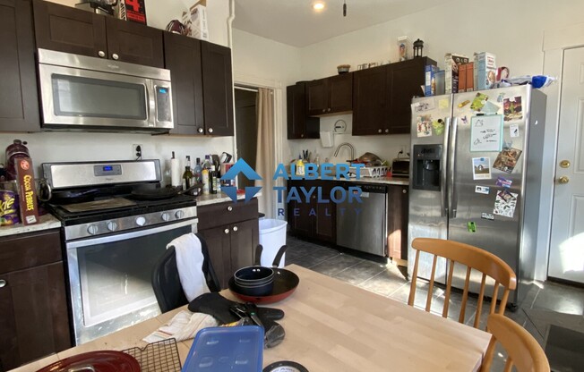 108 HYDE PARK AVE