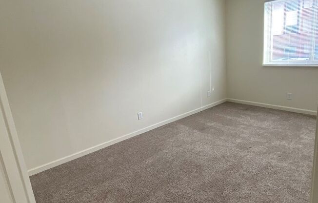 2 beds, 2 baths, 947 sqft, $1,338, Unit 3020