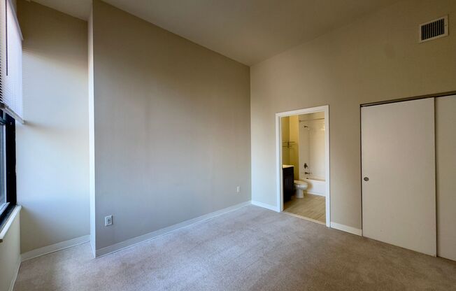 2 beds, 2 baths, 930 sqft, $2,200, Unit HA-814