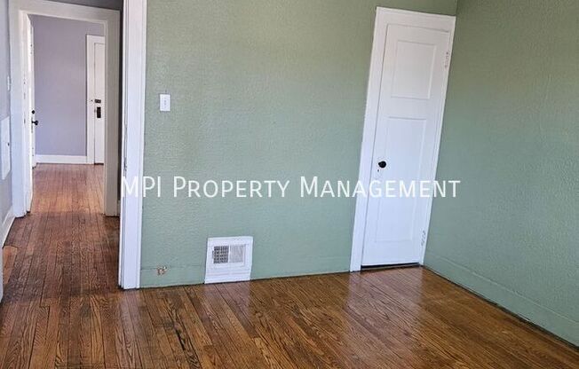 3422 VEL R PHILLIPS AVE