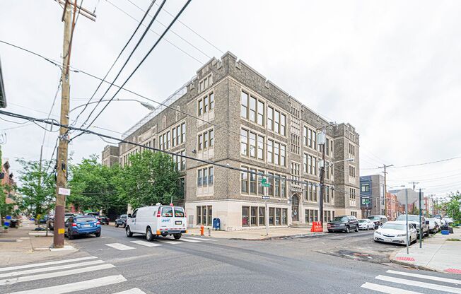 Studio, 1 bath, 388 sqft, $1,241, Unit 100