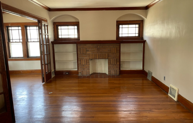 3191 W 112 ST