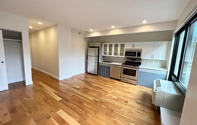 490 MYRTLE AVE