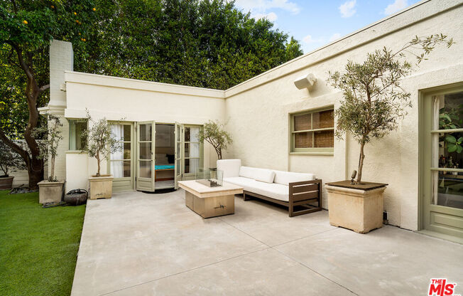 9155 WARBLER PL