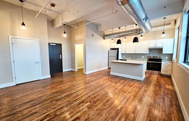 1 bed, 1 bath, 789 sqft, $1,750, Unit UNIT 607