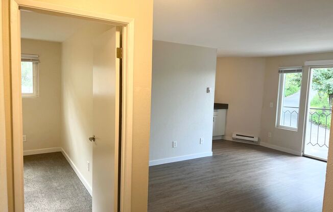 1 bed, 1 bath, 520 sqft, $1,595, Unit 06