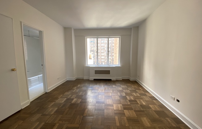 2 beds, 2 baths, 1,464 sqft, $13,200, Unit 16D