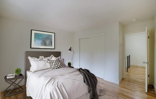 Atlantic Pointe Apartments Master Bedroom