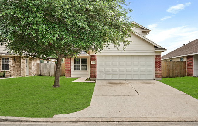 2934 CYPRESS IS DR