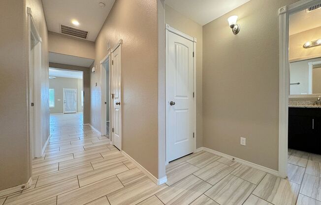 East El Paso 3 bed Refrig A/C