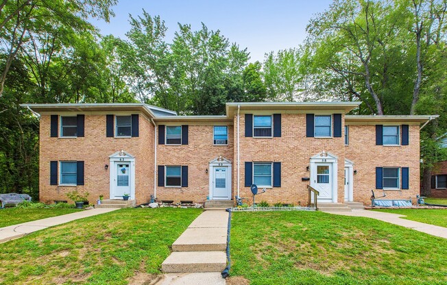 2 beds, 1 bath, 830 sqft, $1,000, Unit 600-3C
