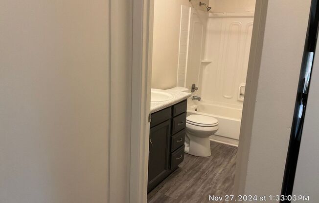 1 bed, 1 bath, 565 sqft, $895, Unit 01001-103