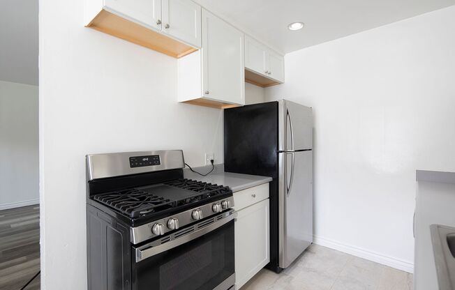 1 bed, 1 bath, 740 sqft, $1,875, Unit D