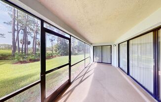 Spacious 2Bed/ 2Bath Condo In Indigo Point - Daytona *Large Screened In Patio * Water Included * Quick Move In*