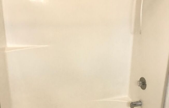 1 bed, 1 bath, 769 sqft, $1,089, Unit 7512-09