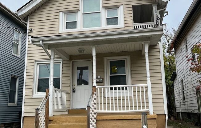 **Deposit Special $1500** 5218 Rolston Ave 3BR/1.5BA (Norwood)