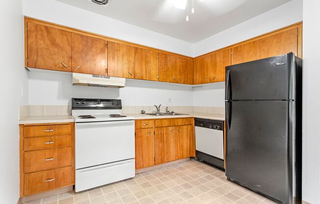 CloverLeaf Apt