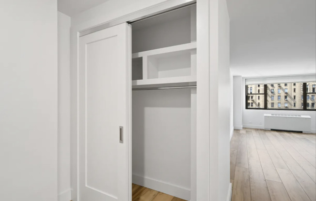1 bed, 1 bath, 778 sqft, $5,999, Unit 14H