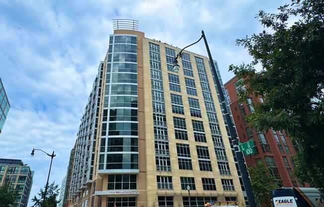 Stunning 1 BR+ Den/2 BA Condo in Navy Yard!